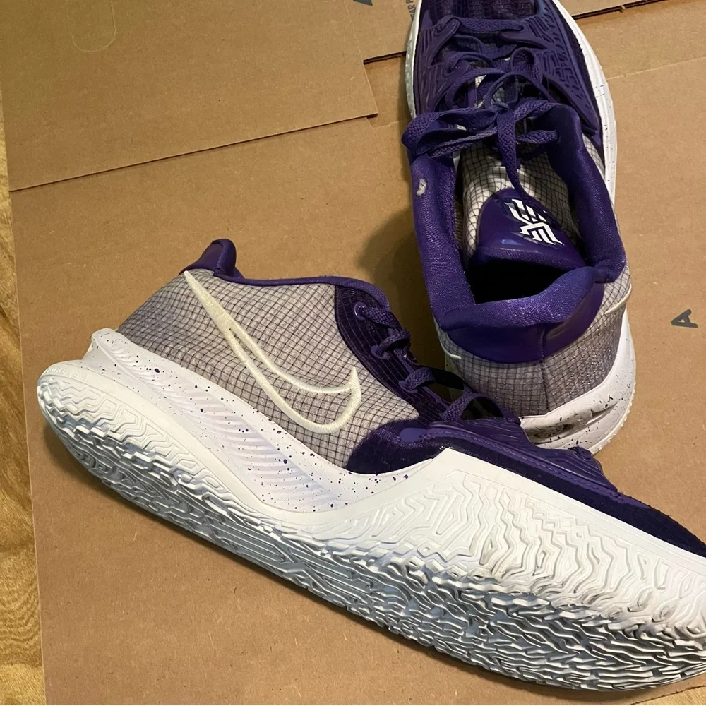 Nike Kyrie Low 4 TB Promo Field Purple/White DM5041-500 Men’s Size 15 No Insole - Picture 5 of 9